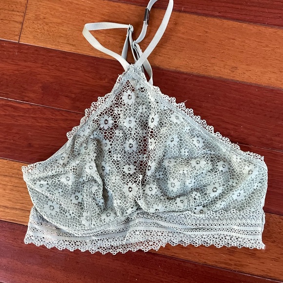 NWT Victoria’s Secret | 2 Lace Bralettes - Picture 3 of 6